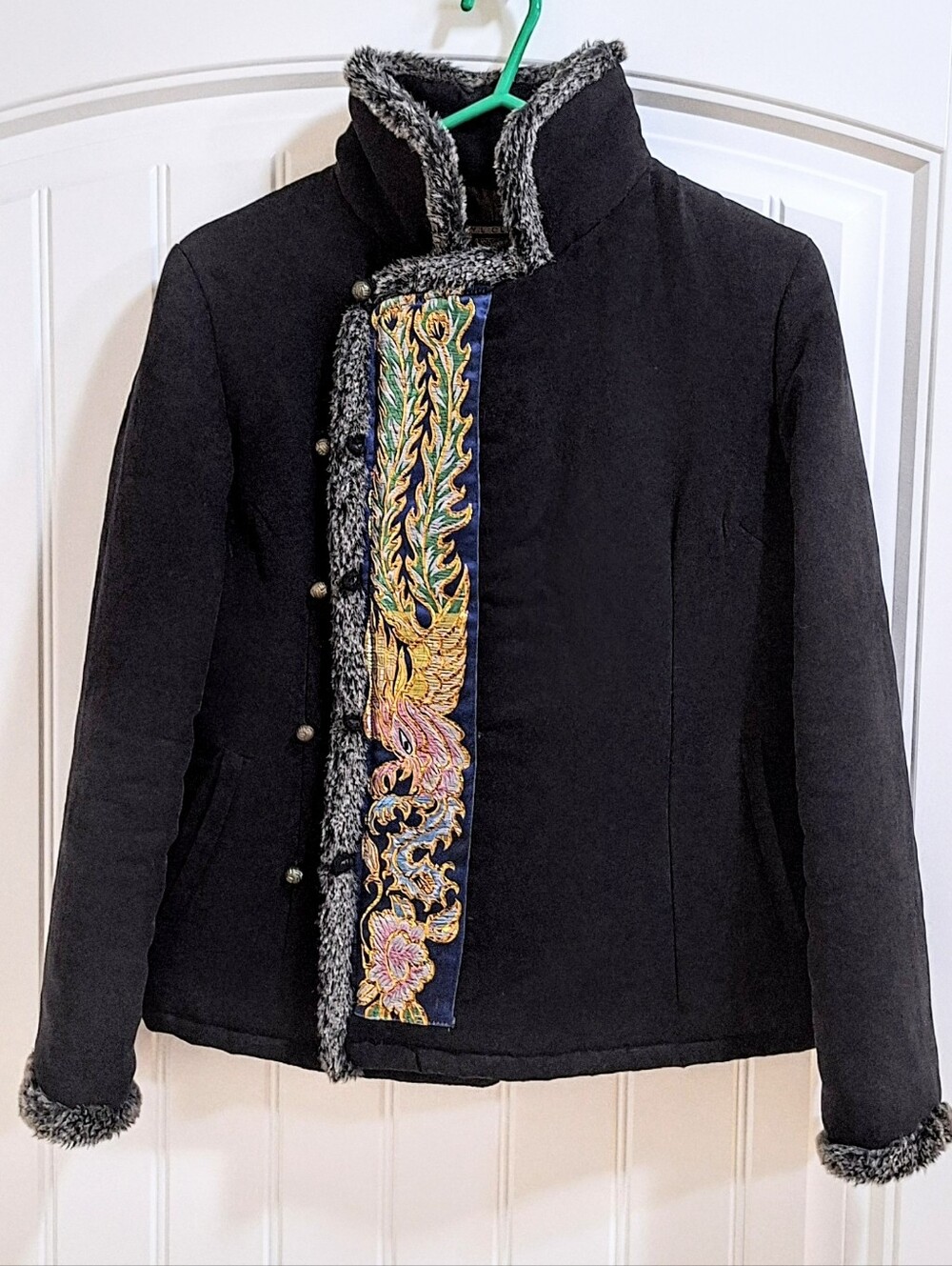 Y.L. Club Asian Peacock Embroidered Faux Fur Trim Jacket S Black Frog Closure